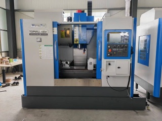 Вертикальный обрабатывающий центр с ЧПУ MetalTec TOPMILL 650F