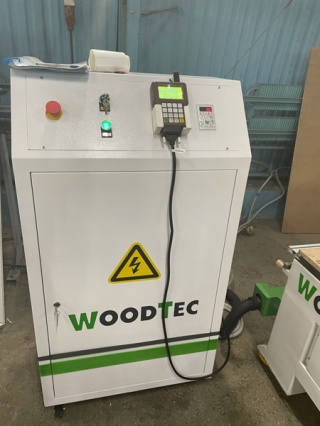 Фрезерно-гравировальный многошпиндельный станок с ЧПУ WoodTec H 2040C P2